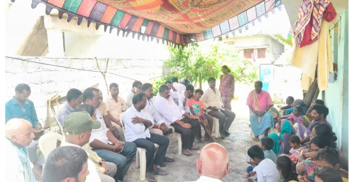 బాధిత కుటుంబాన్ని పరామర్శించిన చెరుకు శ్రీనివాస్ రెడ్డి
