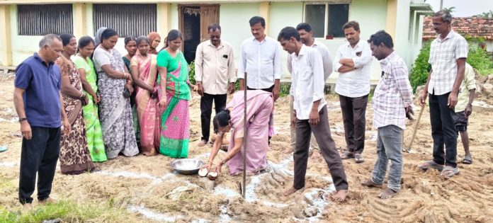 పార్టీలకు అతీతంగా గ్రామాన్ని అభివృద్ధి చేసుకుందాం