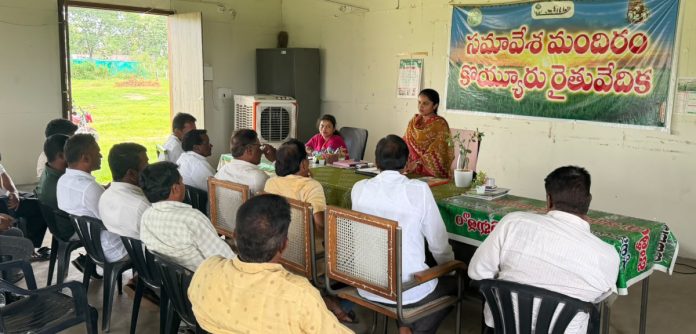 నిబంధనలు పాటించని ఎరువుల డీలర్లపై కఠిన చర్యలు