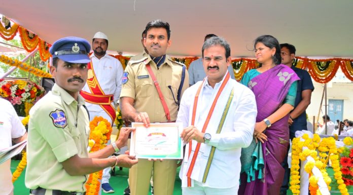 ఉత్తమ కానిస్టేబుల్ గా రాకేష్