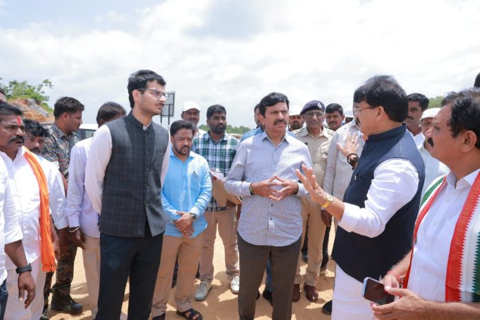 ఇంటిగ్రేటెడ్ పాఠశాల నిర్మాణ పనులు వేగవంతం చేయాలి