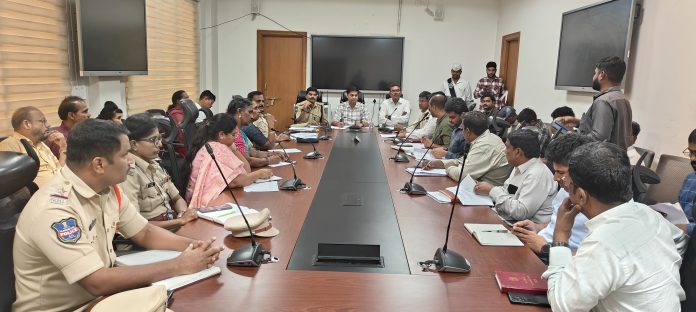 రహదారి భద్రతకు పటిష్ట చర్యలు చేపట్టాలి
