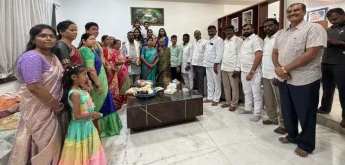 ఆలేరు ఎమ్మెల్యే నివాసంలో రాఖీ పౌర్ణమి వేడుకలు
