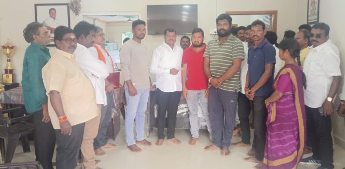 Public representatives must strive for the development of villages.