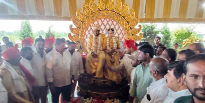 Cheruku Srinivas Reddy blessed the newlywed couple.