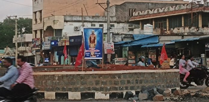 విగ్రహాల్లోనూ కుల అస్థిత్వం!