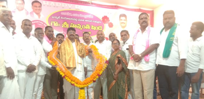 Former MLA Hanumanthu Shinde's birthday celebrations held on a grand scale.
