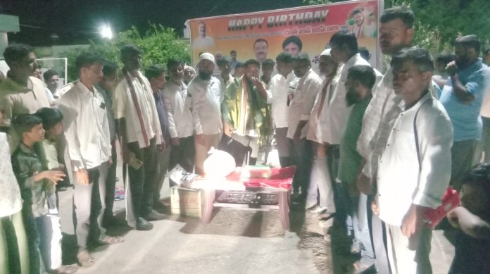 కాంగ్రెస్ పార్టీ జిల్లా మైనారిటీ అధ్యక్షుని జన్మదిన వేడుకలు