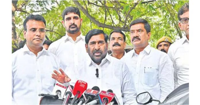 కాంగ్రెస్, బీజేపీల నాటకం తేటతెల్లం