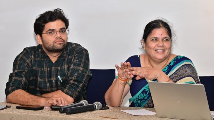 అల్జీమర్స్ లక్షణాలను వృద్ధాప్య సమస్యలుగా భావించొద్దు