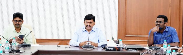 నిషేధిత భూములపై ఆందోళన చెందొద్దు