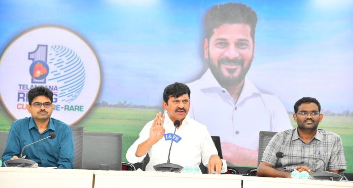 పేదల ఇండ్ల నిర్మాణానికి పారిశ్రామిక తోడ్పాటు