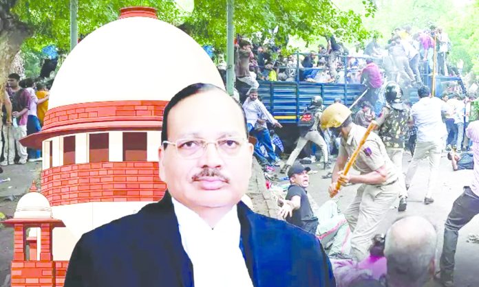 హామీని బాధ్యతగా అమలు చేయండి