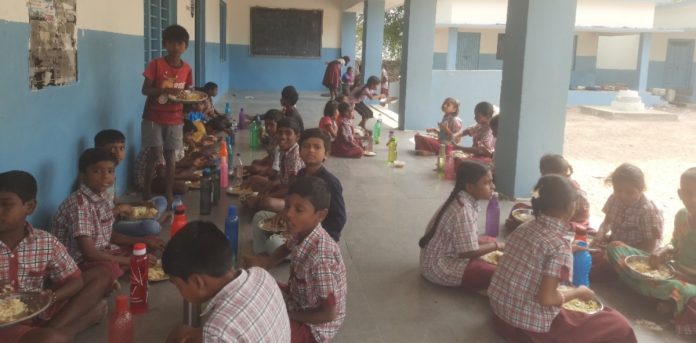Midday meals for teachers!