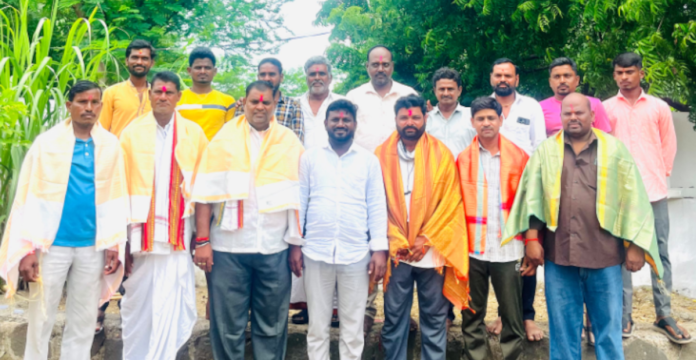 హండేకేలూర్ కాంగ్రెస్ గ్రామాధ్యక్షుడిగా కాట్మోడే ఏక్ నాథ్