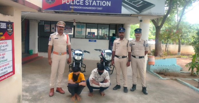బైక్ దొంగల ముఠాను అరెస్టు చేసిన పోలీసులు