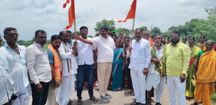 సలాబత్పూర్ ఆలయానికి సోమూర్ భక్తుల పాదయాత్ర