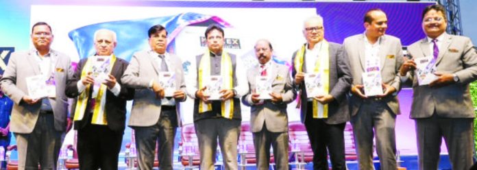 సంక్షోభాలను అవకాశాలుగా మలచుకోవాలి