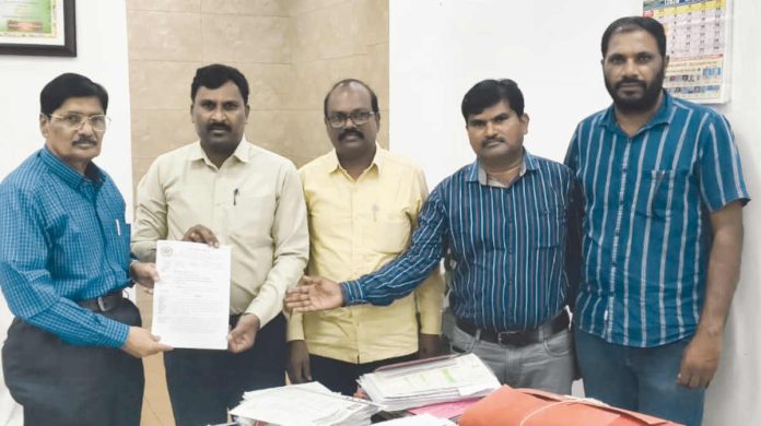 ఎస్సీ గురుకులాల్లో
అటకెక్కిన పదోన్నతులు