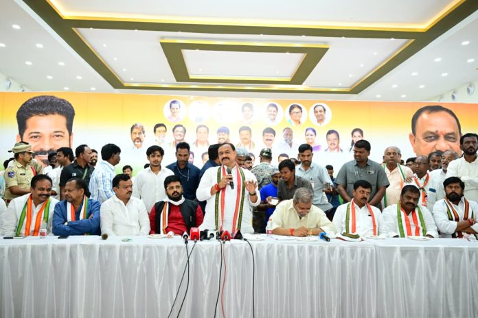 బీజేపీ ప్రభుత్వం
ఎన్ని ఉద్యోగాలిచ్చింది?