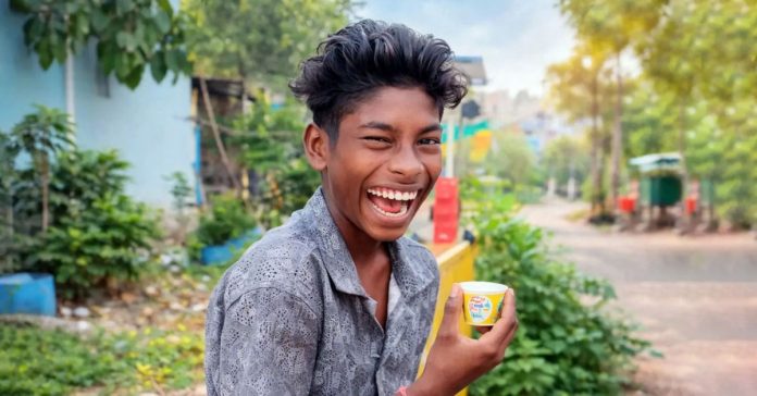 బొగ్గు మసిలో విరిసిన నవ్వు.!