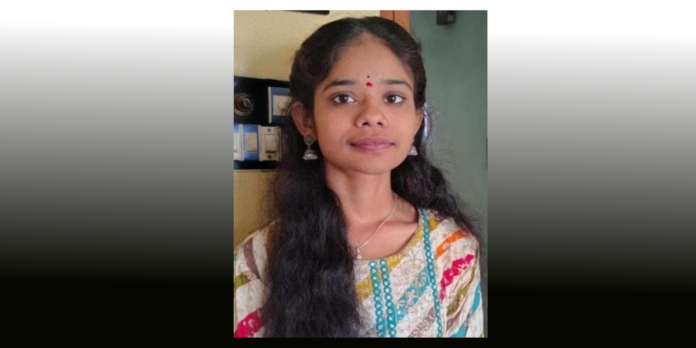 ఉరేసుకొని యువతి ఆత్మహత్య