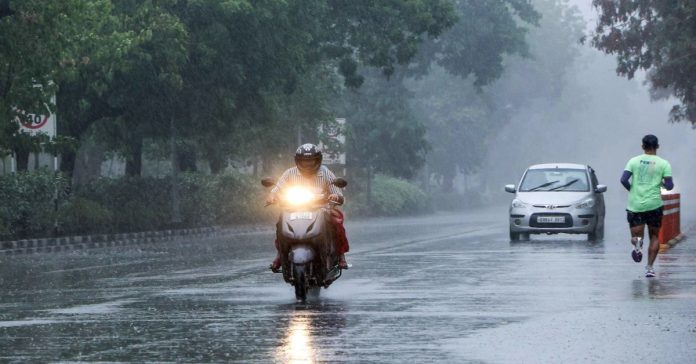 తెలంగాణలో మూడు రోజులపాటు వర్షాలు: వాతావరణ శాఖ
