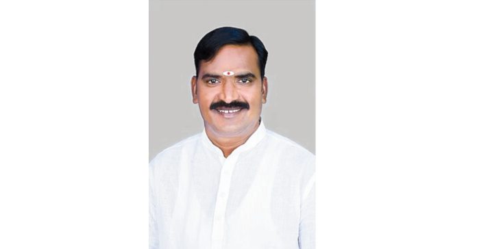 నిజాలను నిక్కచ్చిగా చెబుతుంది