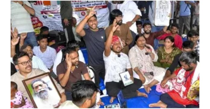 జార్ఖండ్ లో విద్యార్థుల
ఆందోళన విజయవంతం