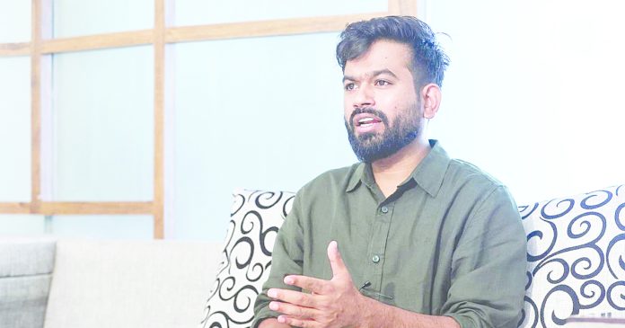 స్కూల్ టీక్ కరో క్యాంపెయిన్ను ప్రారంభించనున్న అభిజీత్ దీప్కే