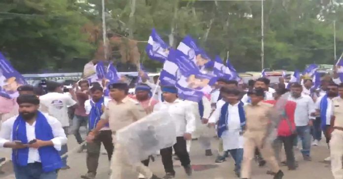 Tension in Patna.. Bhim Army holds huge rally