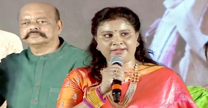 కొండా సుస్మిత వ్యవహారంపై పీసీసీ అగ్రహం