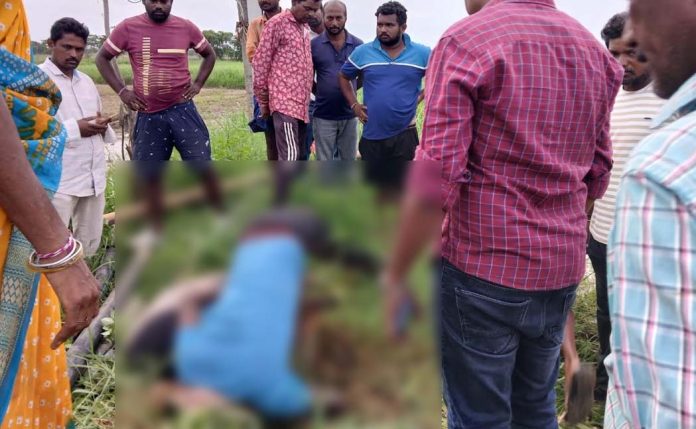 విషాదం..కరెంట్ షాక్తో తండ్రీకొడుకులు మృతి