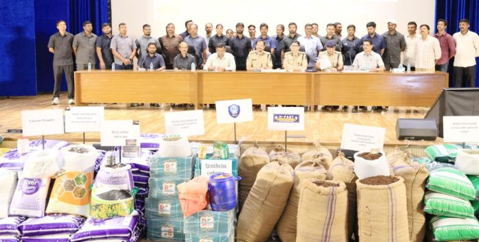 కల్తీ మసాలాల తయారీ ముఠా అరెస్ట్