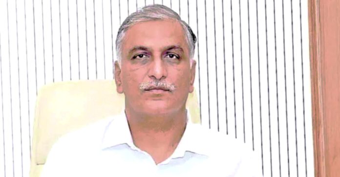 హైదరాబాద్లో
భారీ భూ కుంభకోణం
