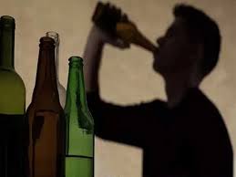 మద్యం మత్తులో పంచాయతీ కార్యదర్శి విధులు?