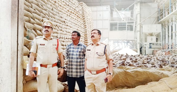 రైస్ మిల్లుల్లో
భారీ కుంభకోణం
