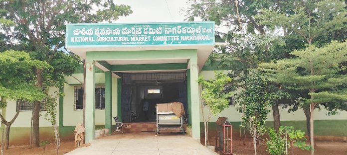 సమస్యల నిలయాలు.. వ్యవసాయ మార్కెట్లు