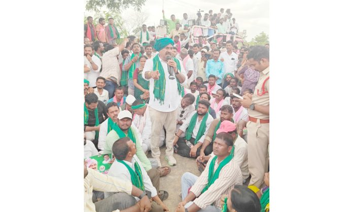 ఎస్సారెస్పీ కాల్వల ద్వారా సాగు నీటిని విడుదల చేయాలి