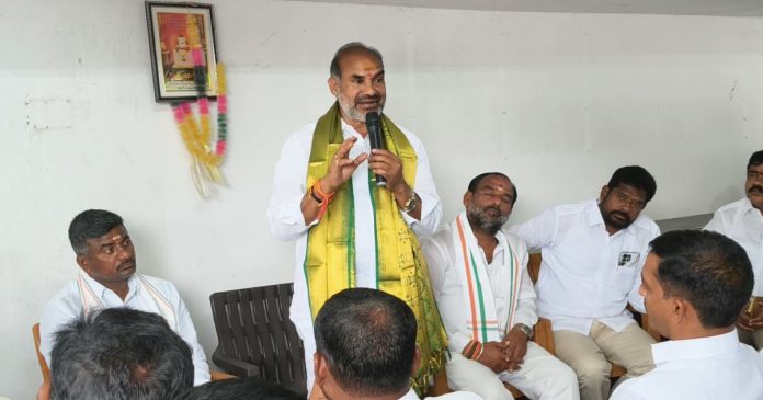 సీఎం సభను విజయవంతం చేయాలి CM should make the assembly a success