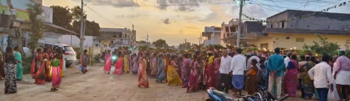 మండలంలో ఘనంగా బోనాల పండుగ