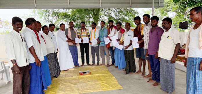 కాంగ్రెస్ పార్టీ బలోపేతానికి కార్యకర్తలు కృషి చేయాలి