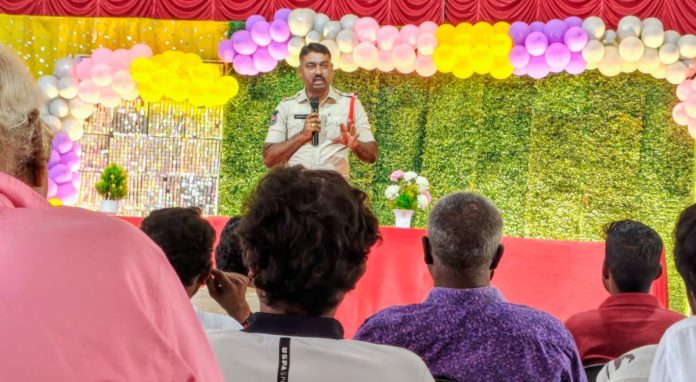 10 గంటల్లోపు నిమజ్జనం పూర్తి చేయాలి