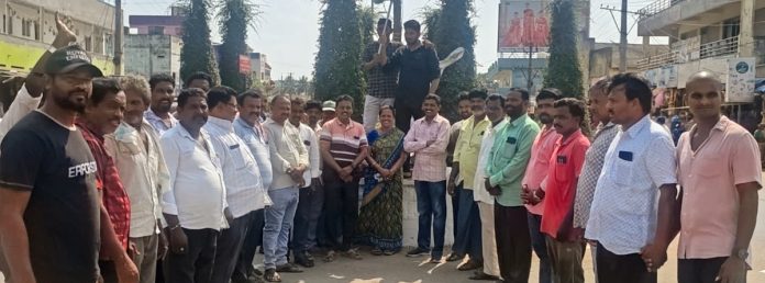అసెంబ్లీ ముందు బీఆర్ఎస్ నాయకుల దౌర్జన్యం హేయం
