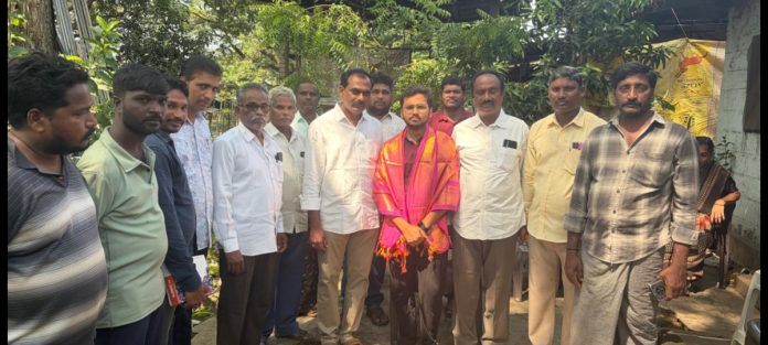 ప్రభుత్వ వైద్య కళాశాలలో సీటు సాధించిన బేతుపల్లి విద్యార్థి