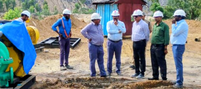 Director Koppula visited the Singareni area of ​​Sathupalli