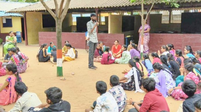 సత్తుపల్లి టాలెంట్ స్కూల్లో ఘనంగా ‘నో బ్యాగ్ డే’