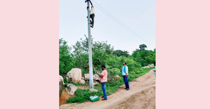కౌలాస్ గ్రామంలోని కాశీగుండం సప్తహ కార్యక్రమం ఏర్పాట్లను పర్యవేక్షించిన సర్పంచ్