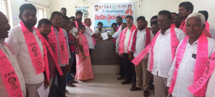 గ్రీవెన్స్ డేలో బీఆర్ఎస్ నిరసన