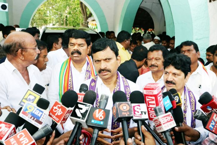 గత ప్రభుత్వ వైఫల్యంతోనే పోలవరం ముప్పు
